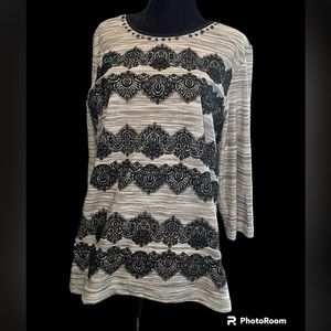 Beautiful Alfred Dunner Blouse